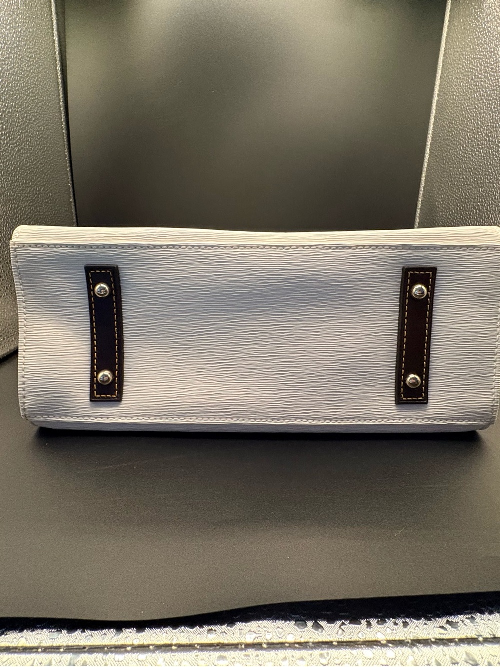 DOONEY & BOURKE Wexford Leather Janine Tote - Picture 4 of 15